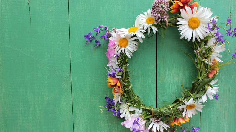 hanging wreath on green door