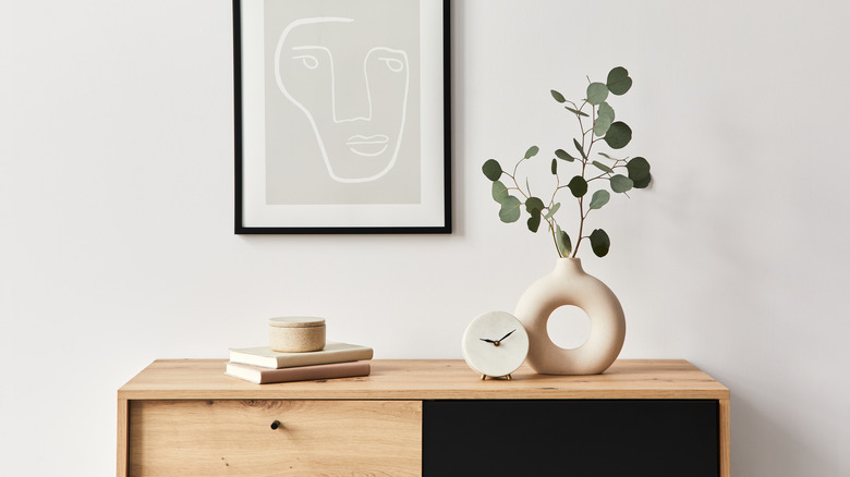 minimalist Scandinavian decor pieces