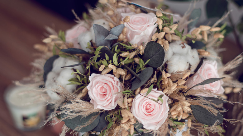 dried flowers in bouquet