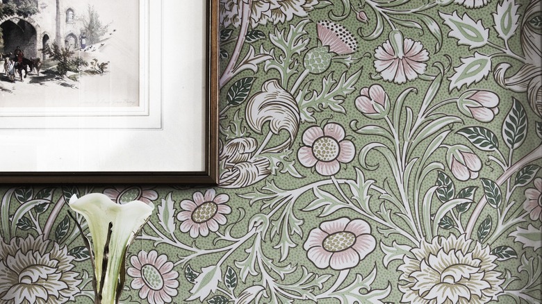 William Morris wallpaper with botanical print