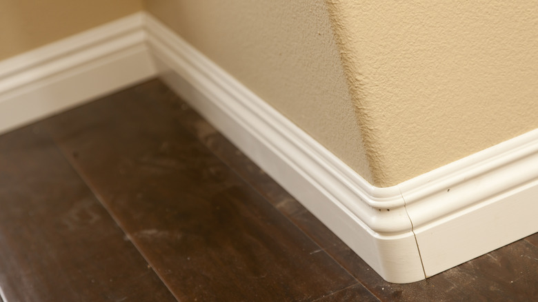 Finished bullnose corner baseboards