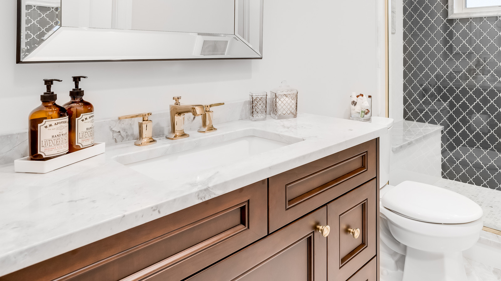 Choosing Bathroom Countertops