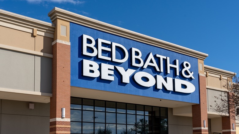 Bed Bath and Beyond storefront