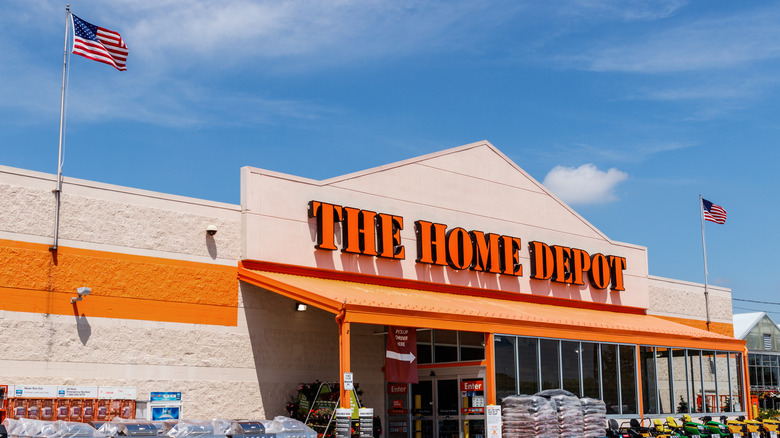 outside of Home Depot