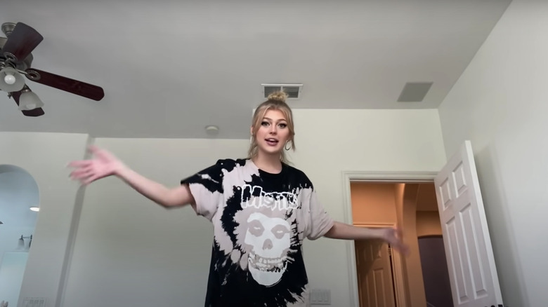 Loren Gray in house