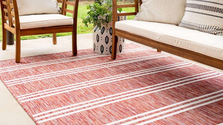 Patterned rug