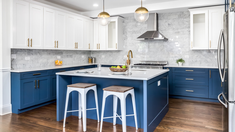 blue and white kitchen cabinets