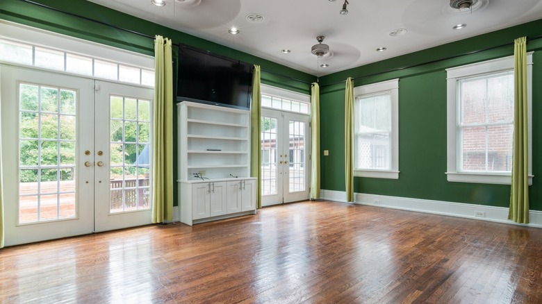 room with green wall paint