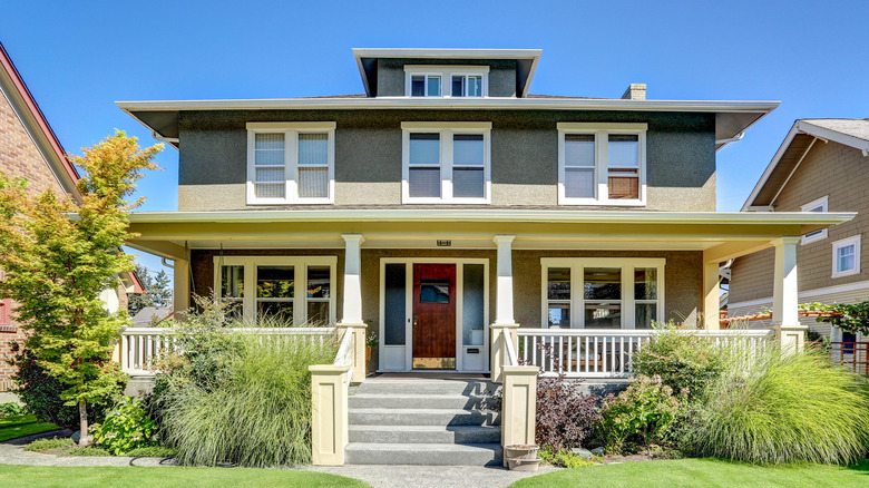 Exterior of Craftsman home