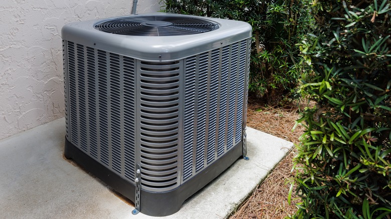 an air conditioning unit