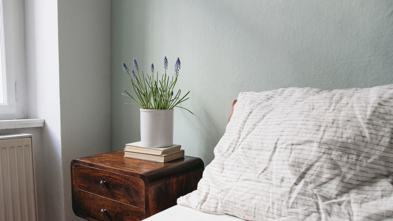 sage green walls in bedroom