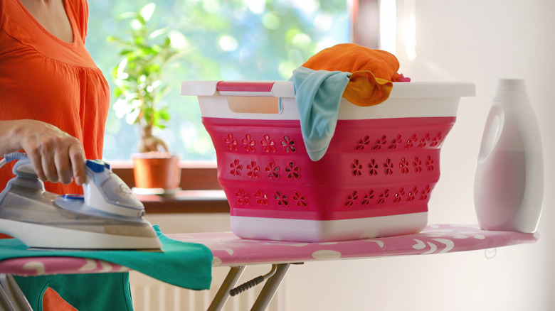 collapsible pink silicone laundry basket