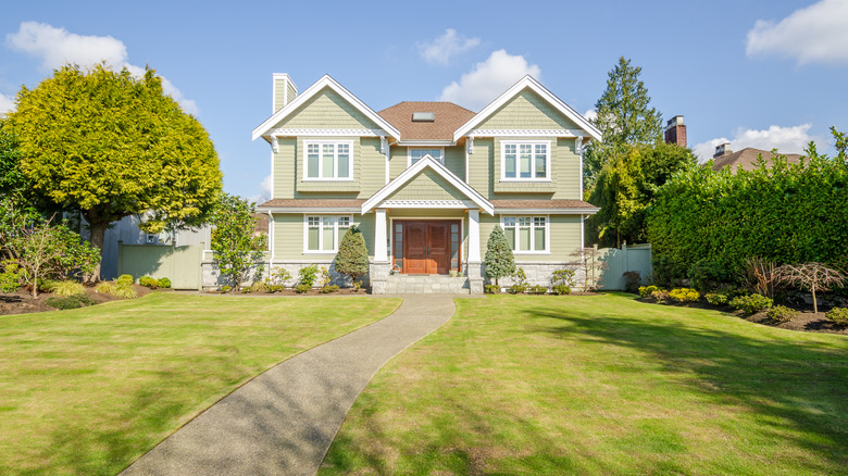 Front yard of big house