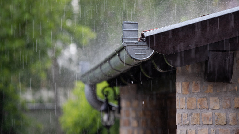 heavy rain in gutter