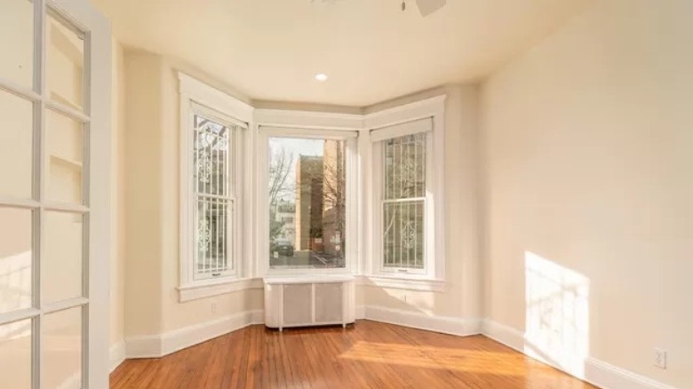 Bay window empty room