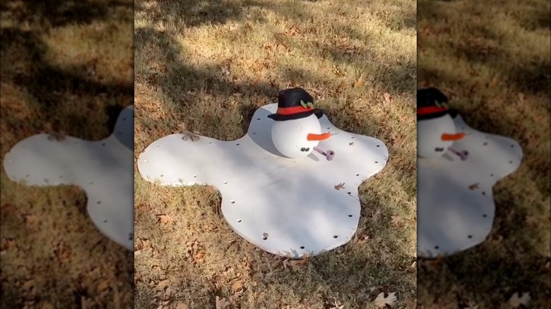 DIY melting snowman decor