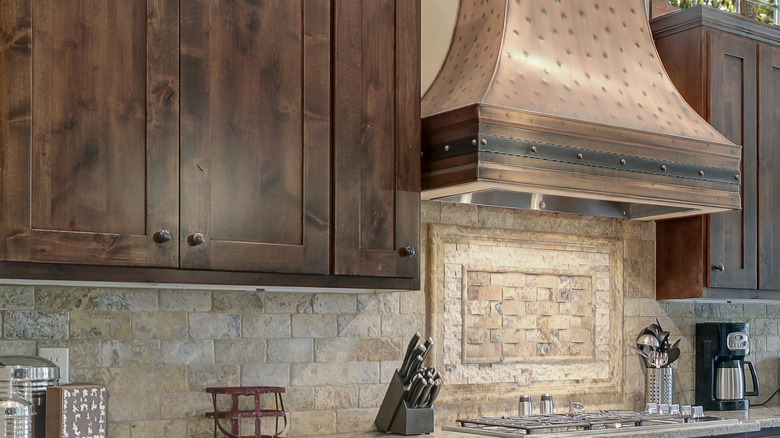 natural stone backsplash in kitchen