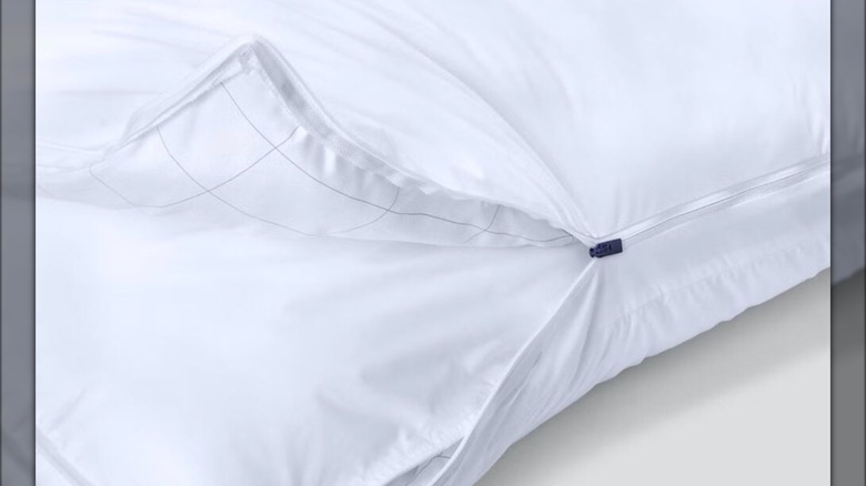 Open Casper pillow