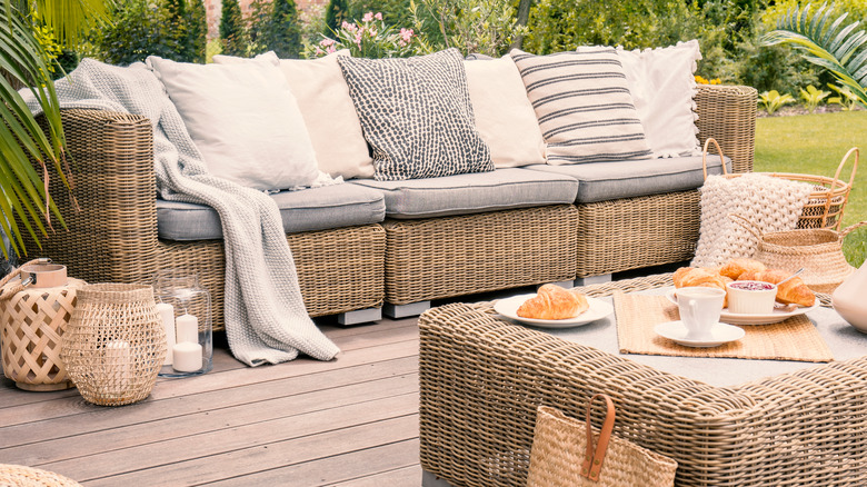 Outdoor furniture set