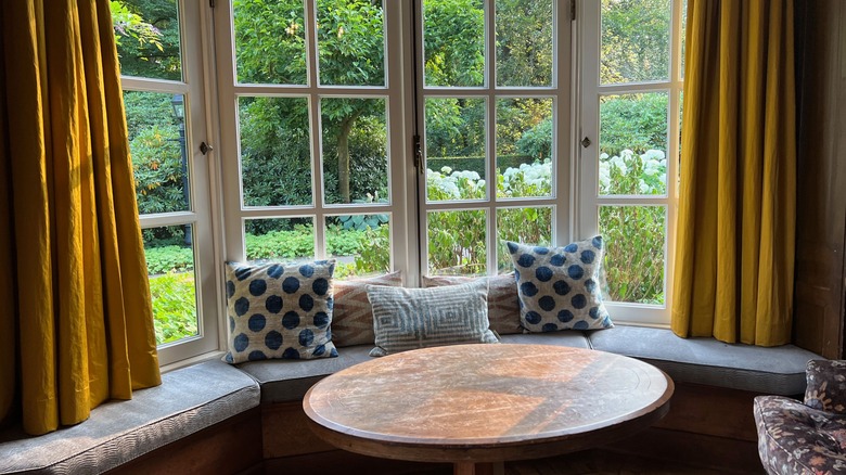 bay window with reading nook