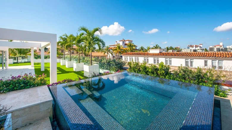 Rooftop with pool