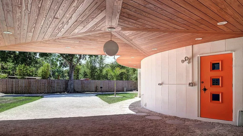 Mid-century modern carport