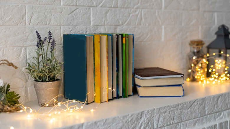 books on mantle