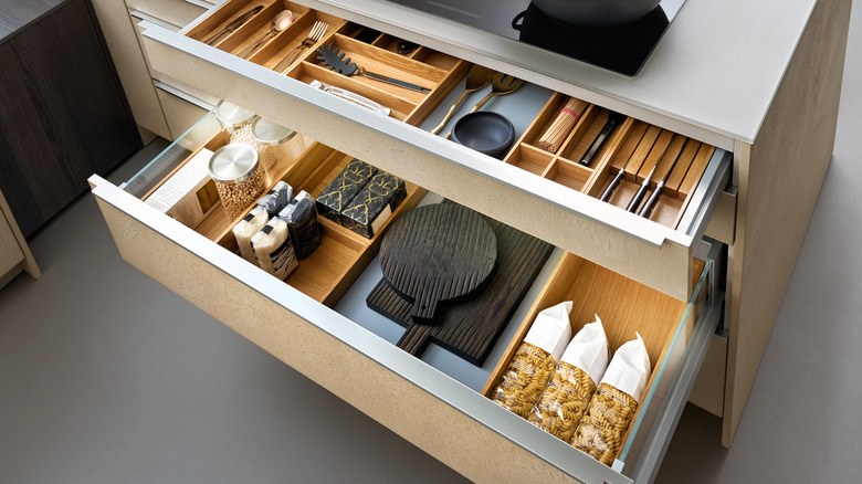 Organized kitchen drawers