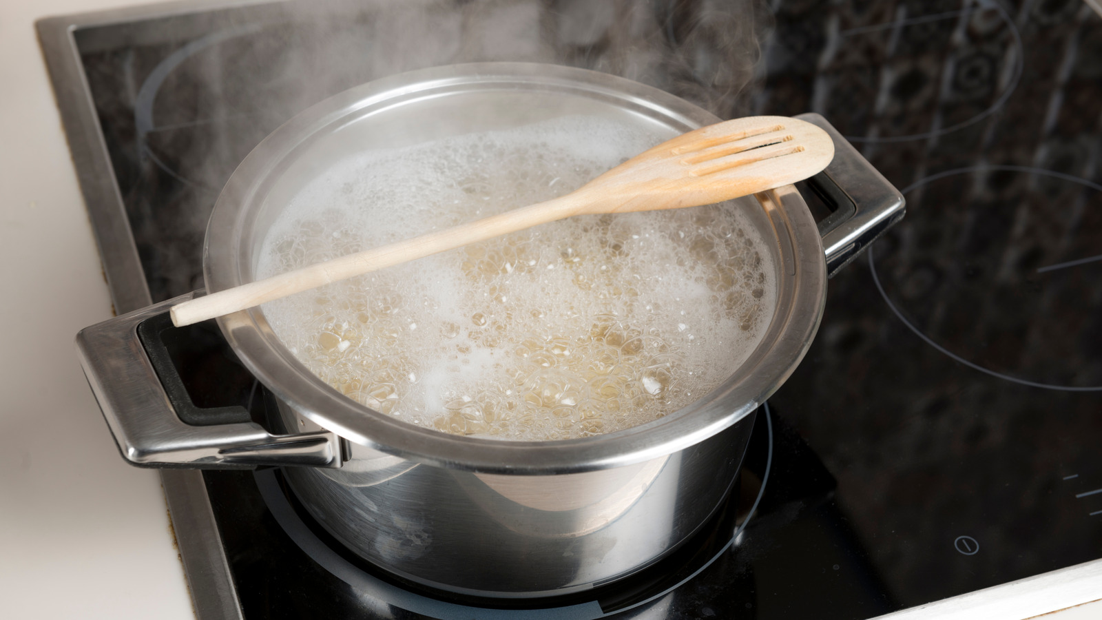 TikTok Recommends Boiling Wooden Utensils To Clean Them, But Is It A ...