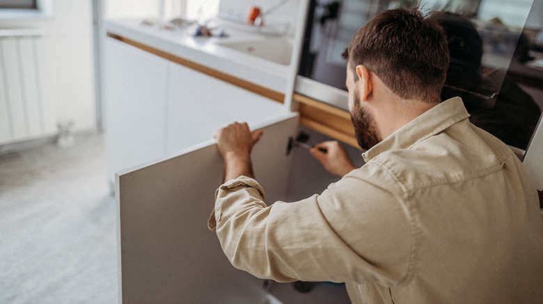 replacing cabinet door