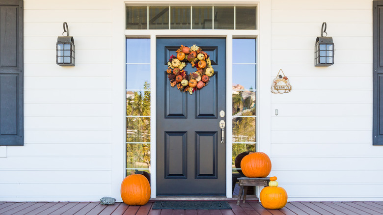 seasonal front porch decor