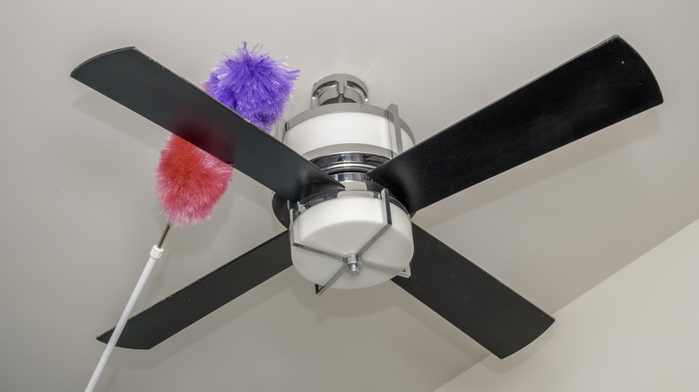 cleaning ceiling fan with duster