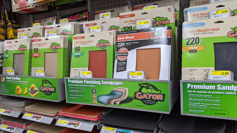 Sandpaper types in store