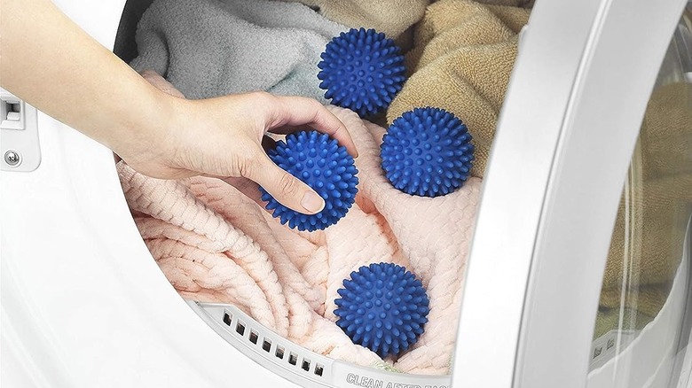 plastic dryer balls in dryer