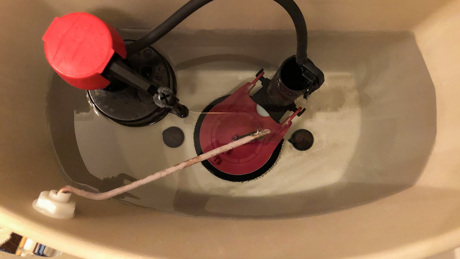 toilet-won-t-fill-with-water-easy-fix-household-hacks-toilet-filling