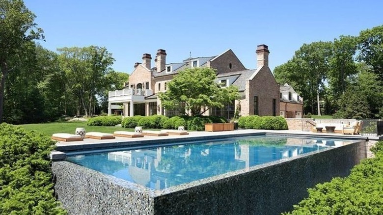 Tom Brady and Gisele Bundchen Massachusetts home