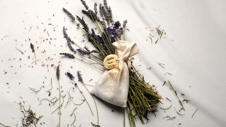 Small canvas bag with sprigs of dried lavender