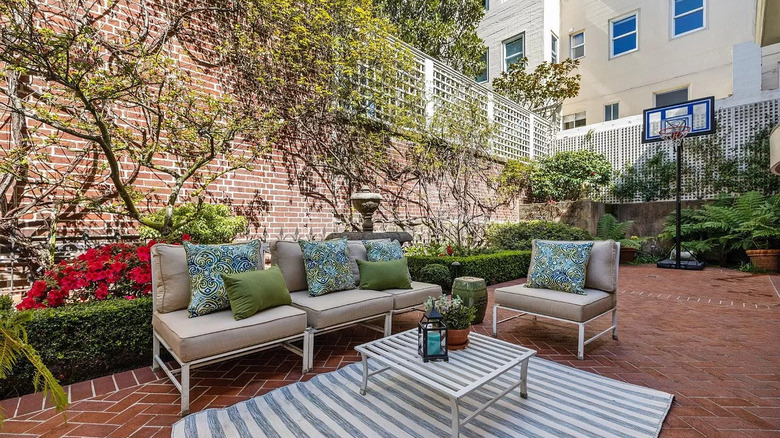 Garden and seating area