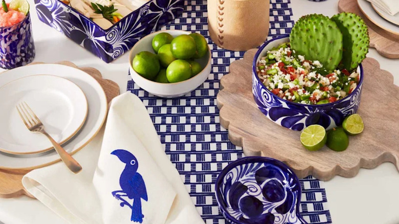 Tableware with salsa and limes