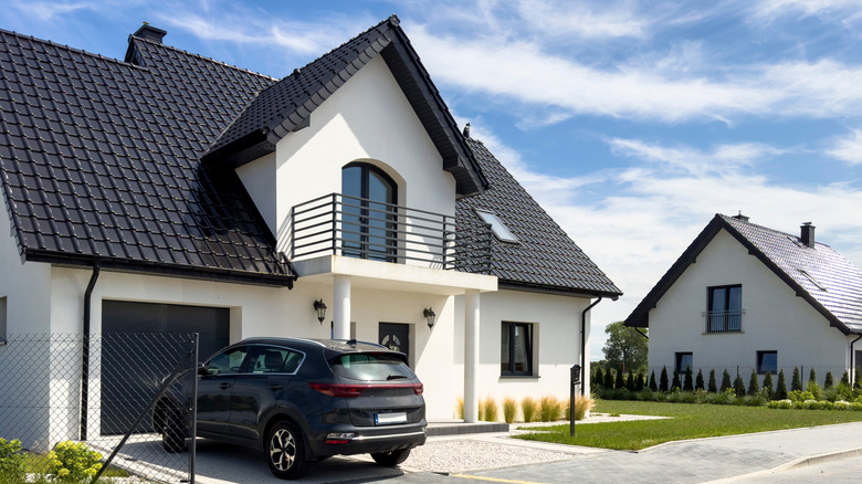 A metal rooftop on a farmhouse style home