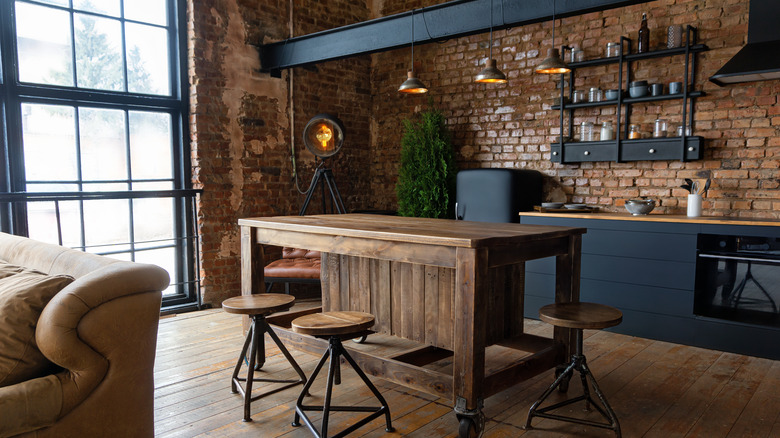 Open shelving in kitchen