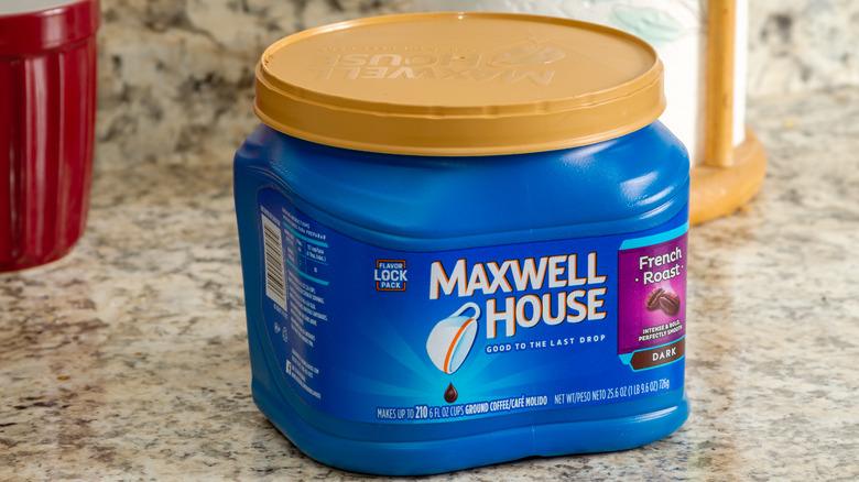 Maxwell House coffee canister
