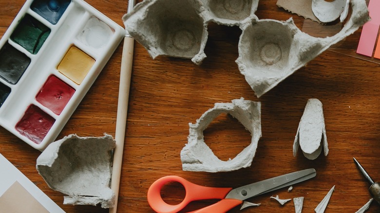 egg carton flowers