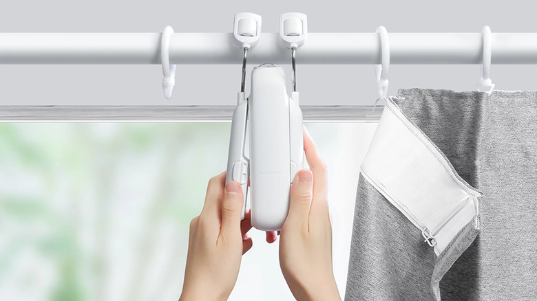 smart curtain opener 