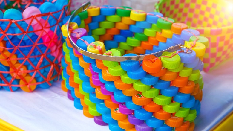 Baskets made from plastic bottle caps