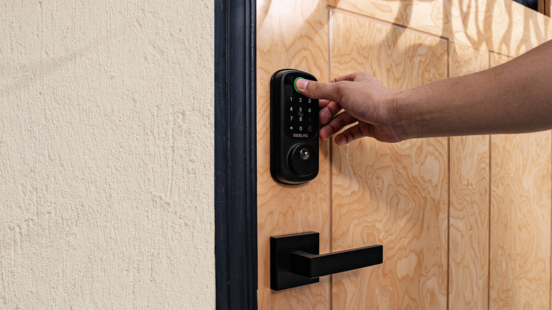 DESLOC smart lock on door