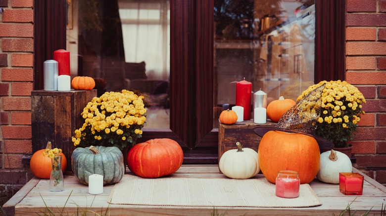 Pumpkins on front porch