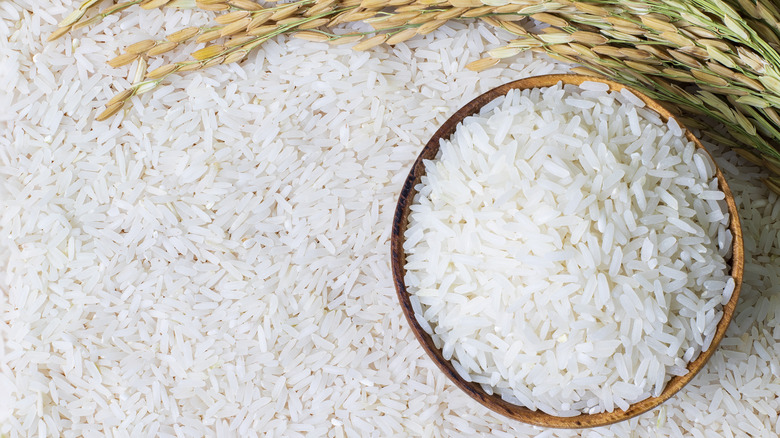 bowl of uncooked rice