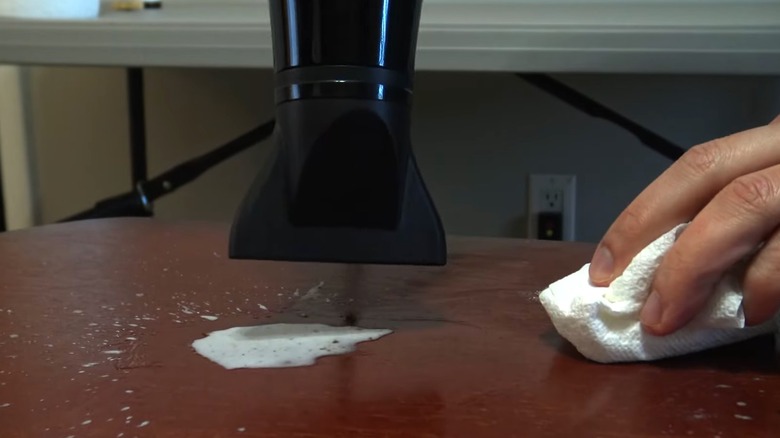 Hairdryer melting wax 