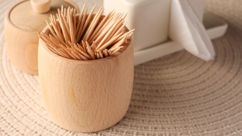 A container of toothpicks